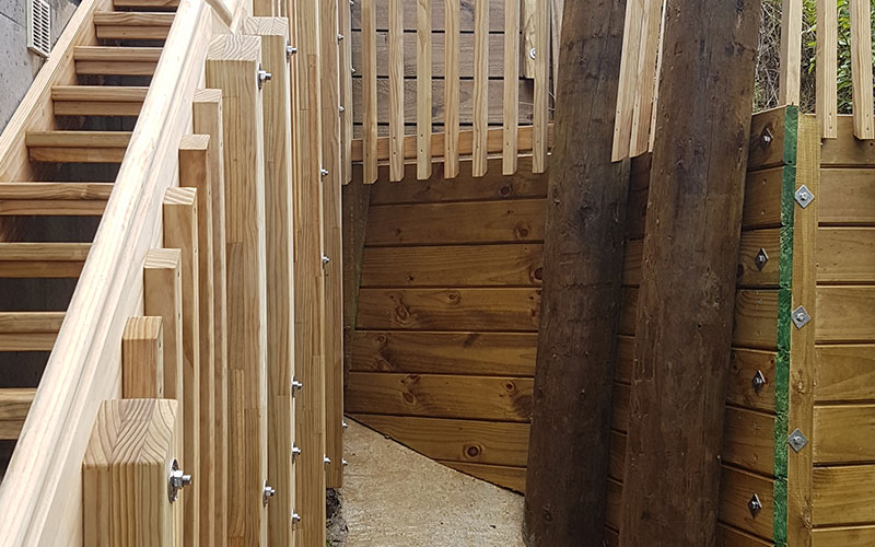 Quality Construction Ltd. Experienced Master Builders for all your decks, fences, boundary fences, driveways, pathways, retaining walls, patios. Licensed Master Builders and Licensed Building Practitioners (LBPs). Regions we service include Tawa, Linden, Porirua City, Titahi Bay, Aotea, Papakowhai, Whitby, Mana, Plimmerton, Pukerua Bay and Northern Wellington. Experienced Porirua builders.